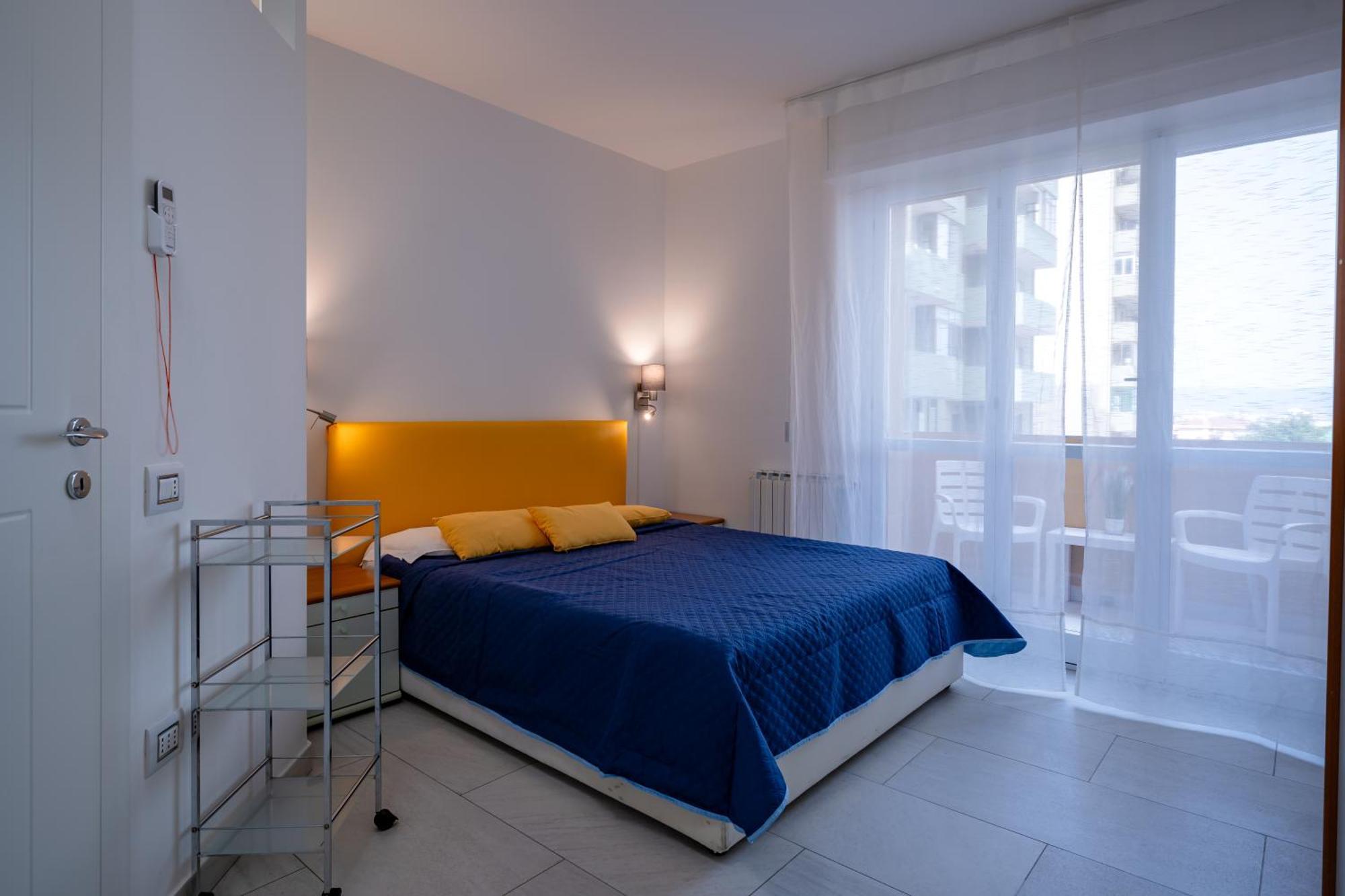 קליארי Kalbia Apartment Or Rooms Renovated, Functional, Intimate And More מראה חיצוני תמונה