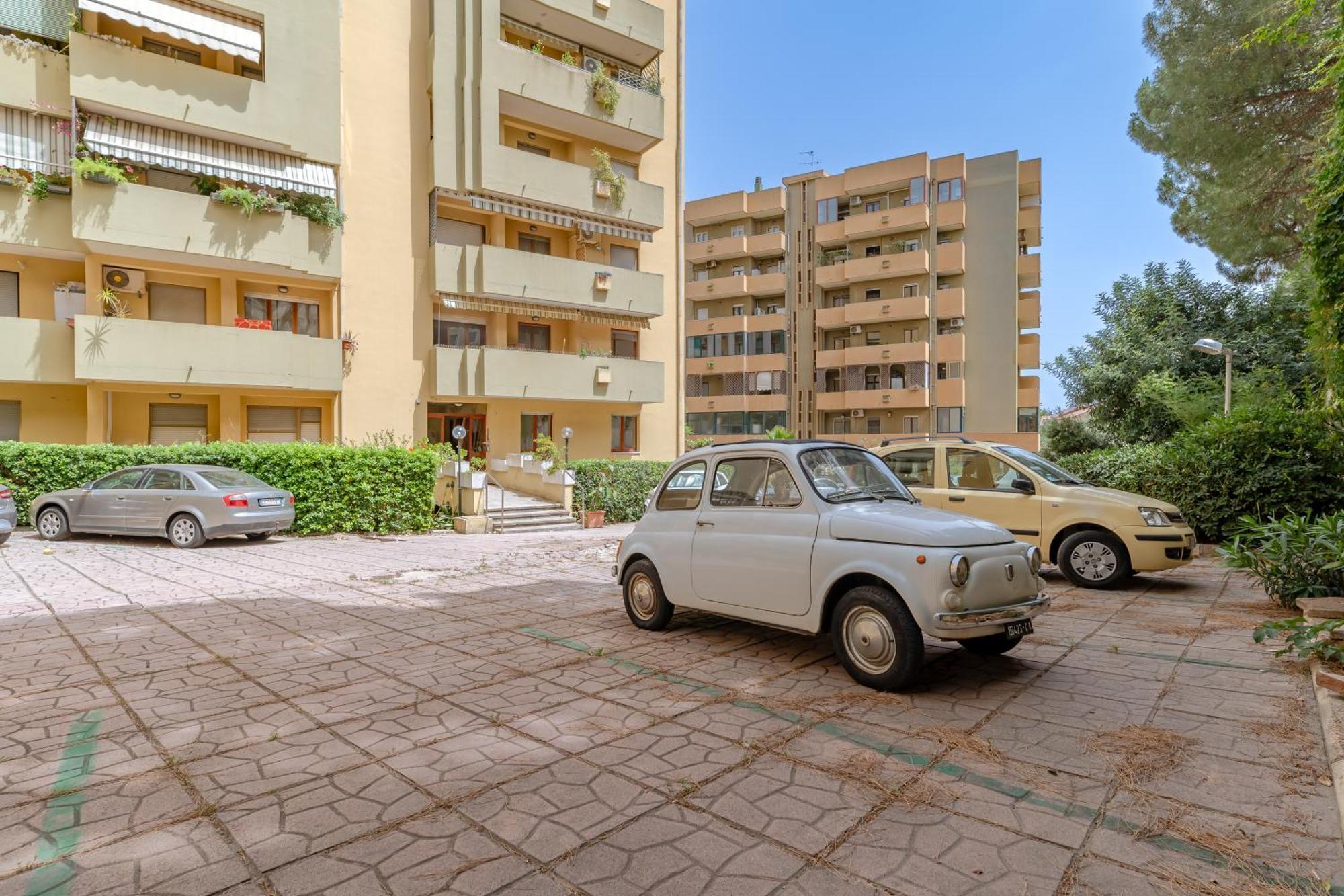 קליארי Kalbia Apartment Or Rooms Renovated, Functional, Intimate And More מראה חיצוני תמונה