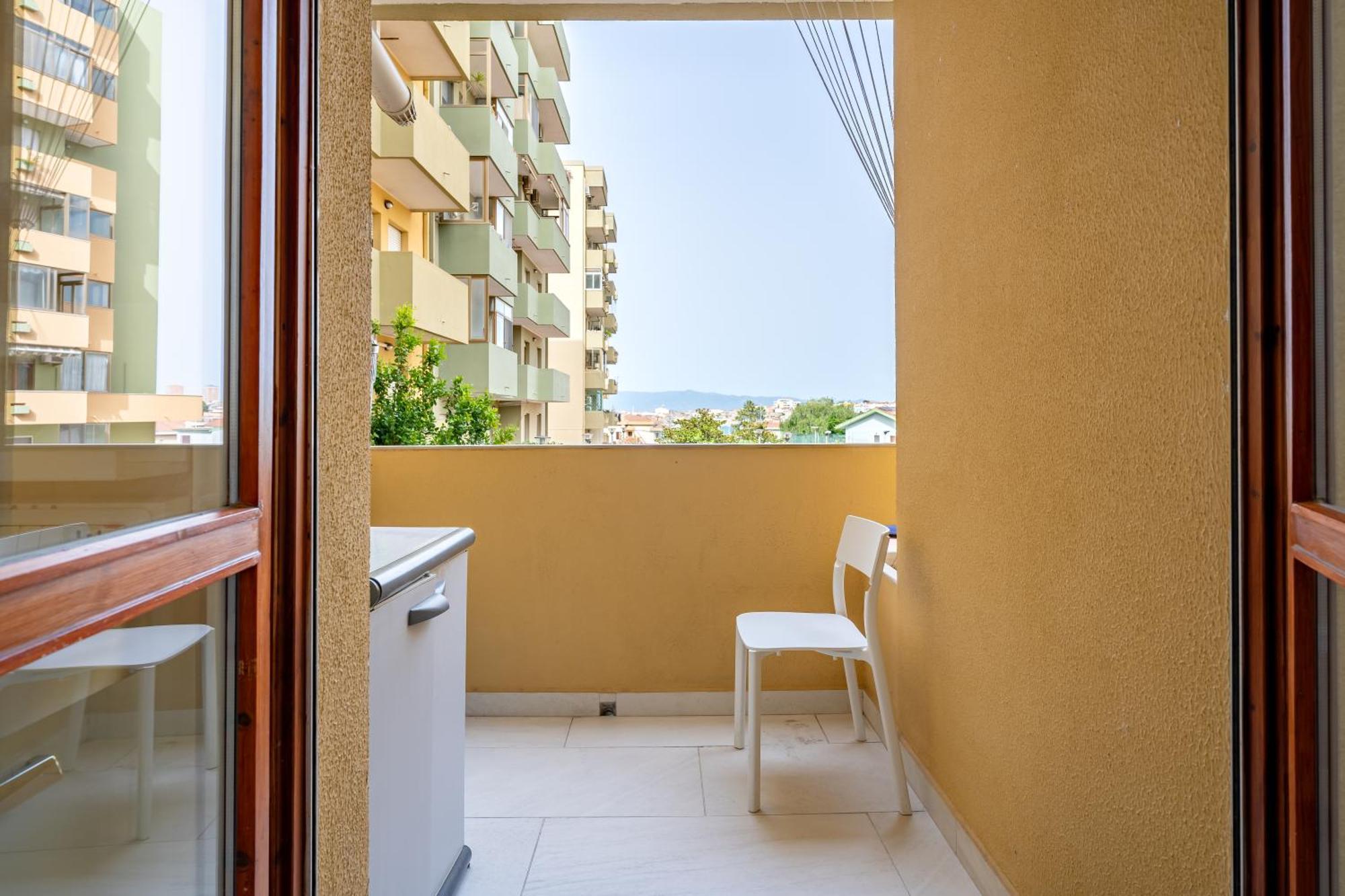 קליארי Kalbia Apartment Or Rooms Renovated, Functional, Intimate And More מראה חיצוני תמונה