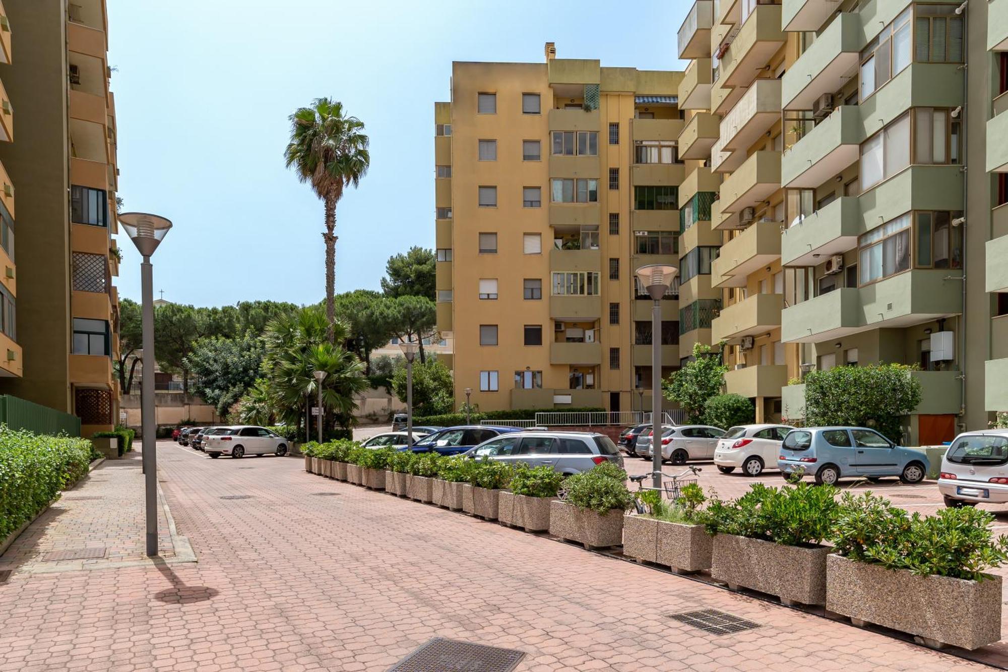 קליארי Kalbia Apartment Or Rooms Renovated, Functional, Intimate And More מראה חיצוני תמונה